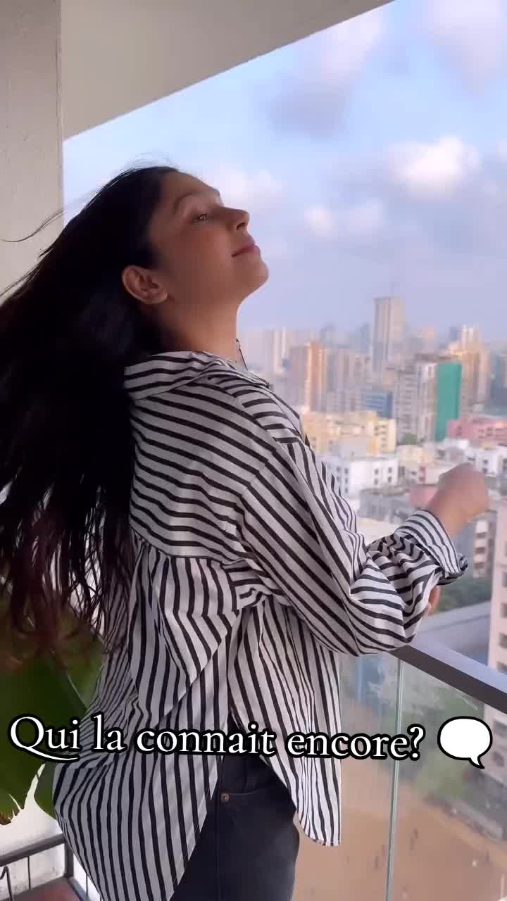 @F Série