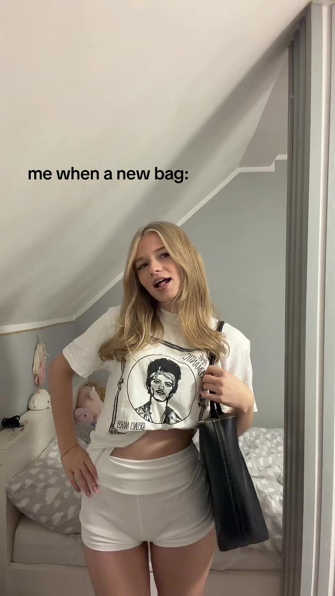 @𝑴𝒂𝒅𝒛𝒊𝒂