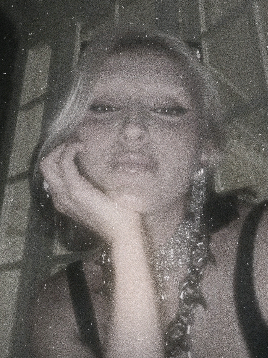 @𝐍𝐈𝐊𝐀𝐀⋆˚𝜗𝜚˚⋆