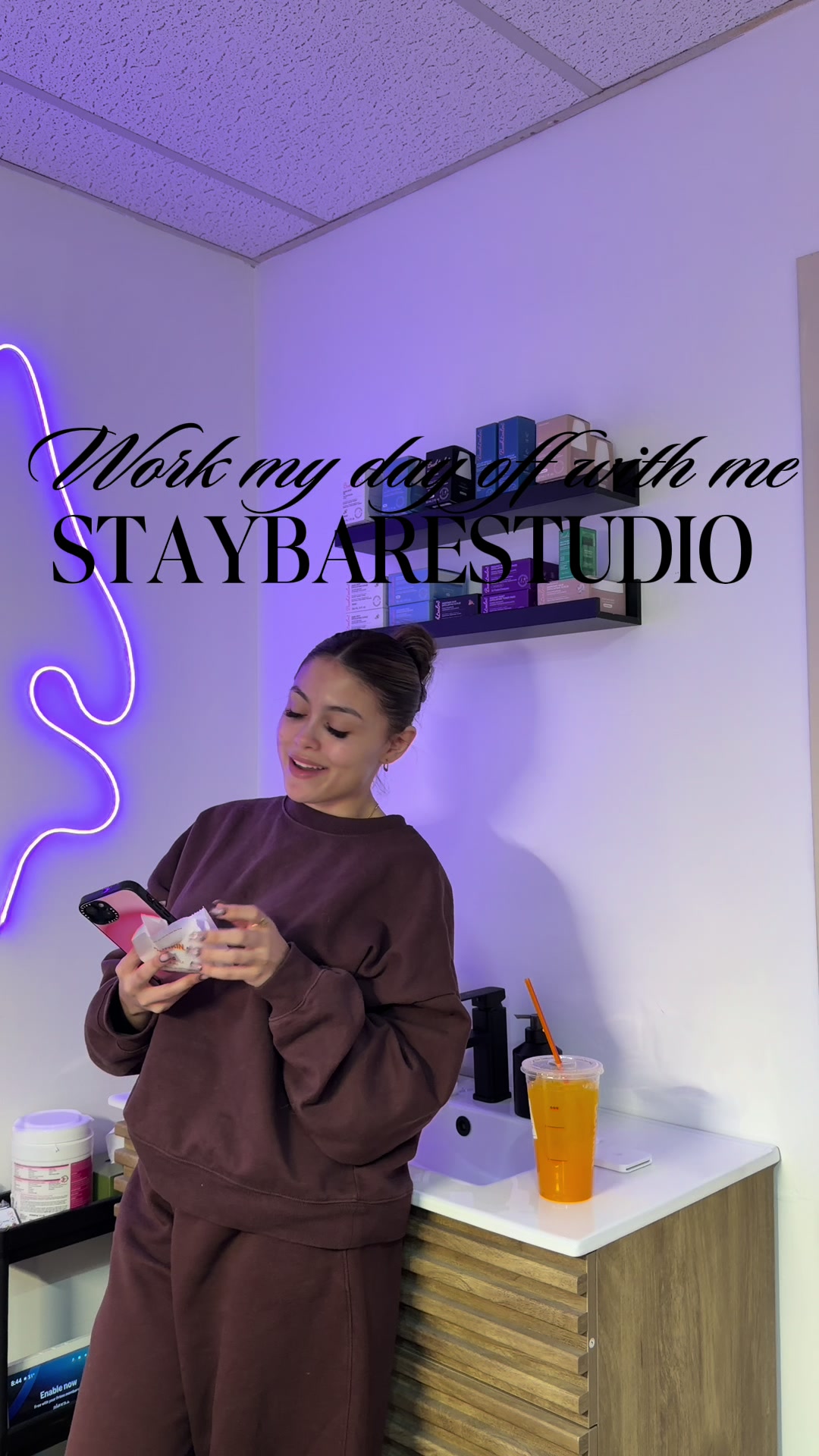 @STAYBARESTUDIO