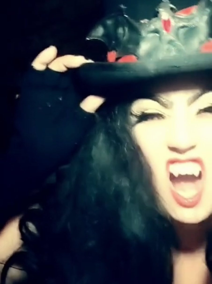 @LorettaVampzOfficial