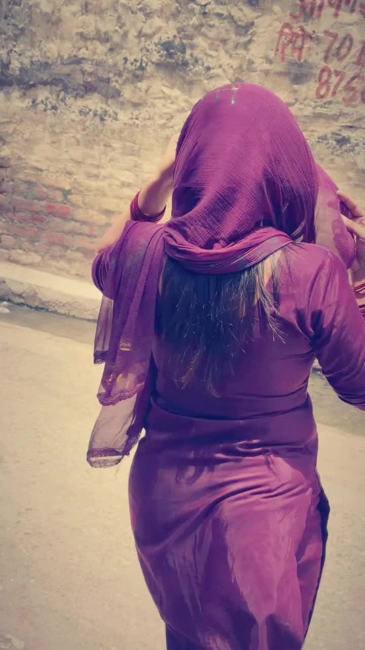 @RaMnA GuJJaR 💜 PURPLE QUEEN