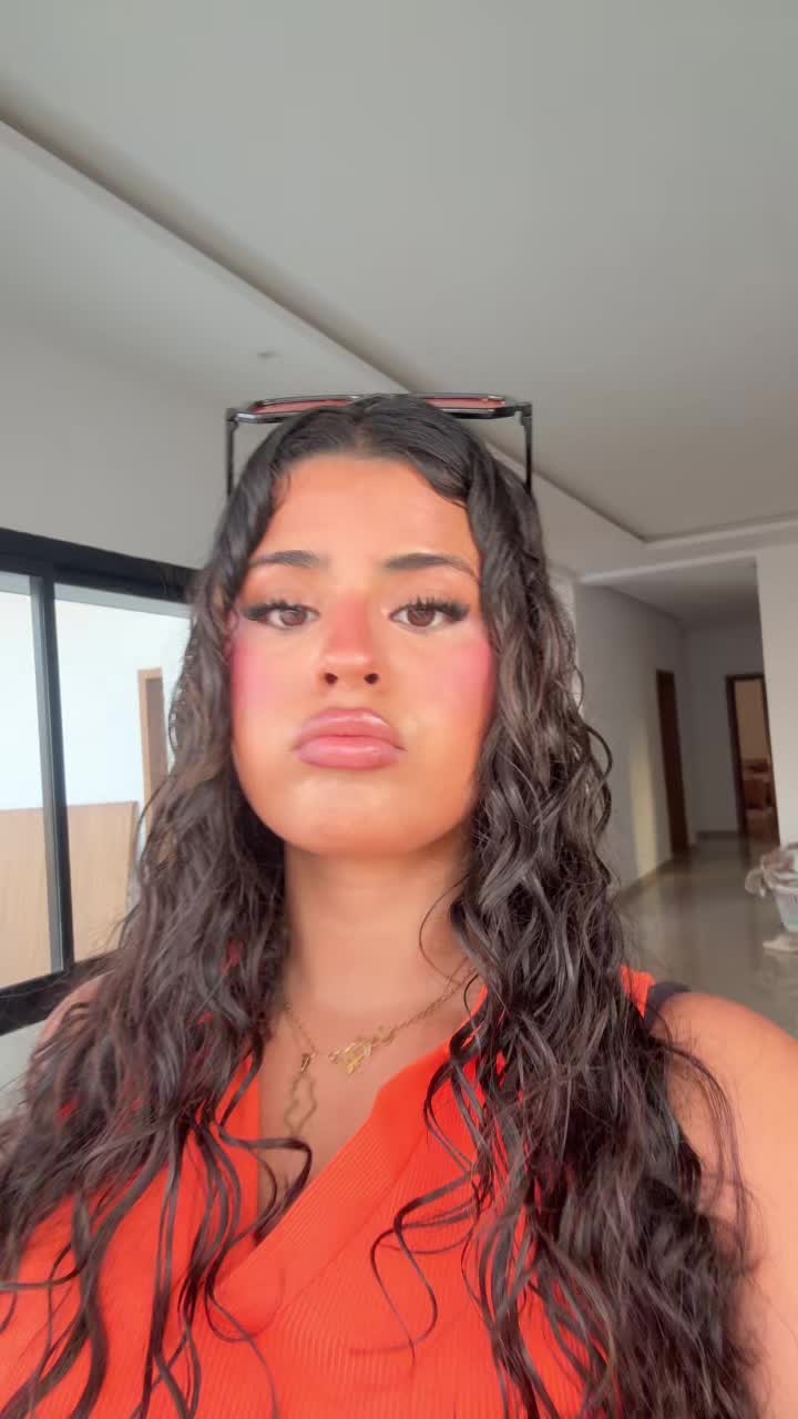 @⃟