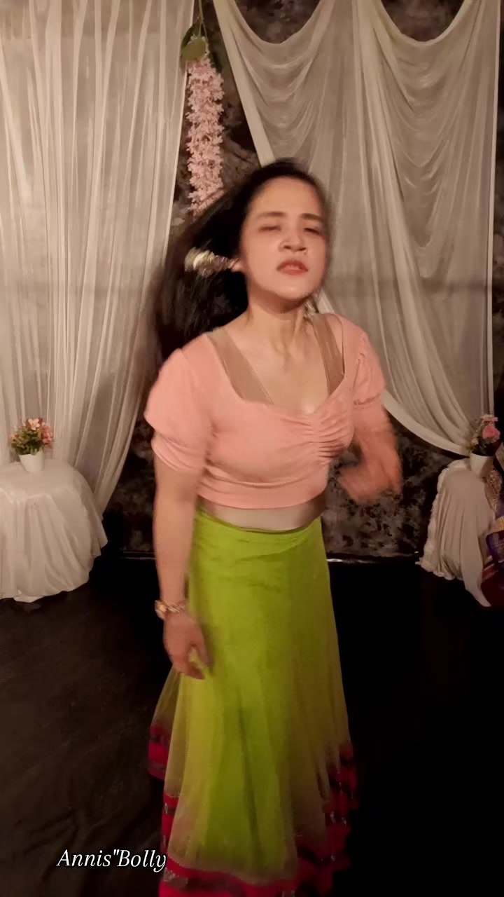 @annisbolly09