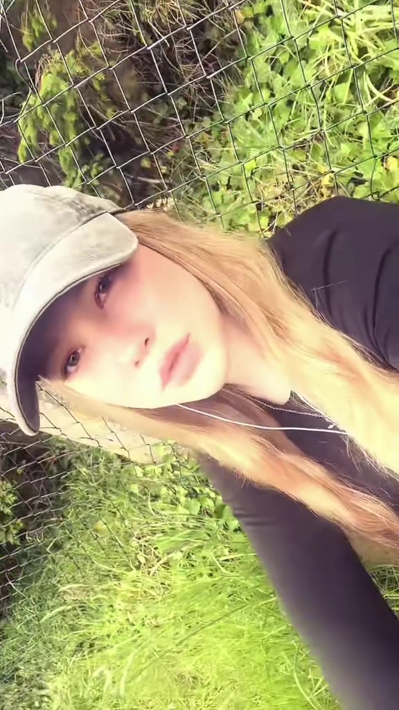 @tessa