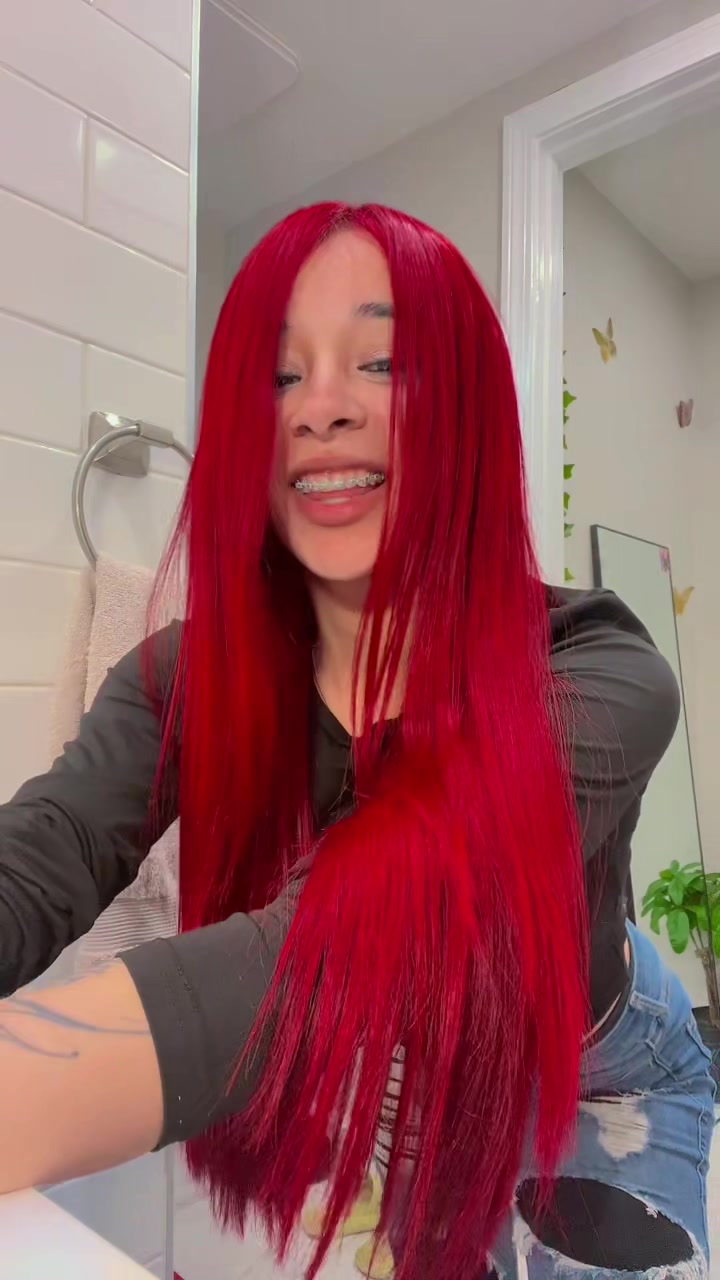 @💋𝙼𝙰𝚁𝙸𝙻𝚄🧚🏻&zwj;♀️