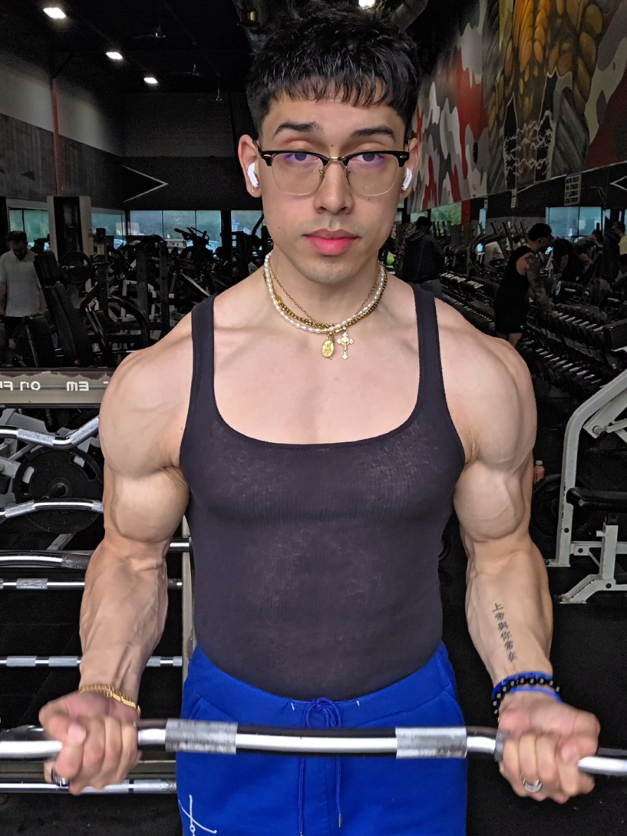 @johnnydivines
