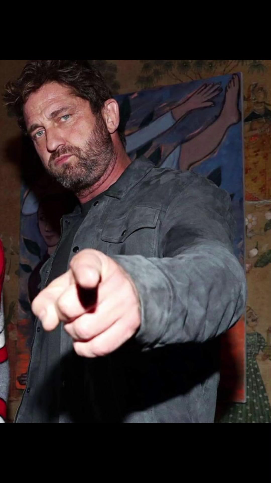 @Gerard Butler Fan Zone