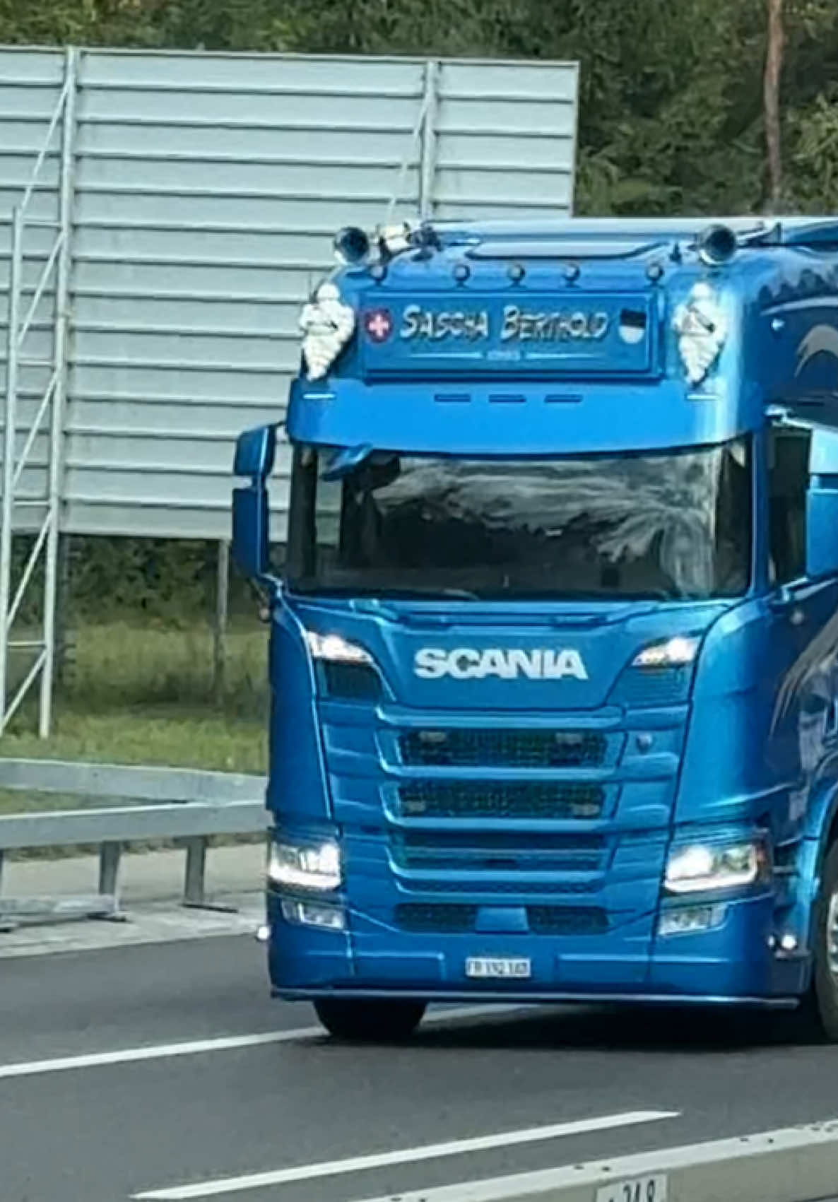@🇨🇭🚨Trucker Alex🚨🇵🇱