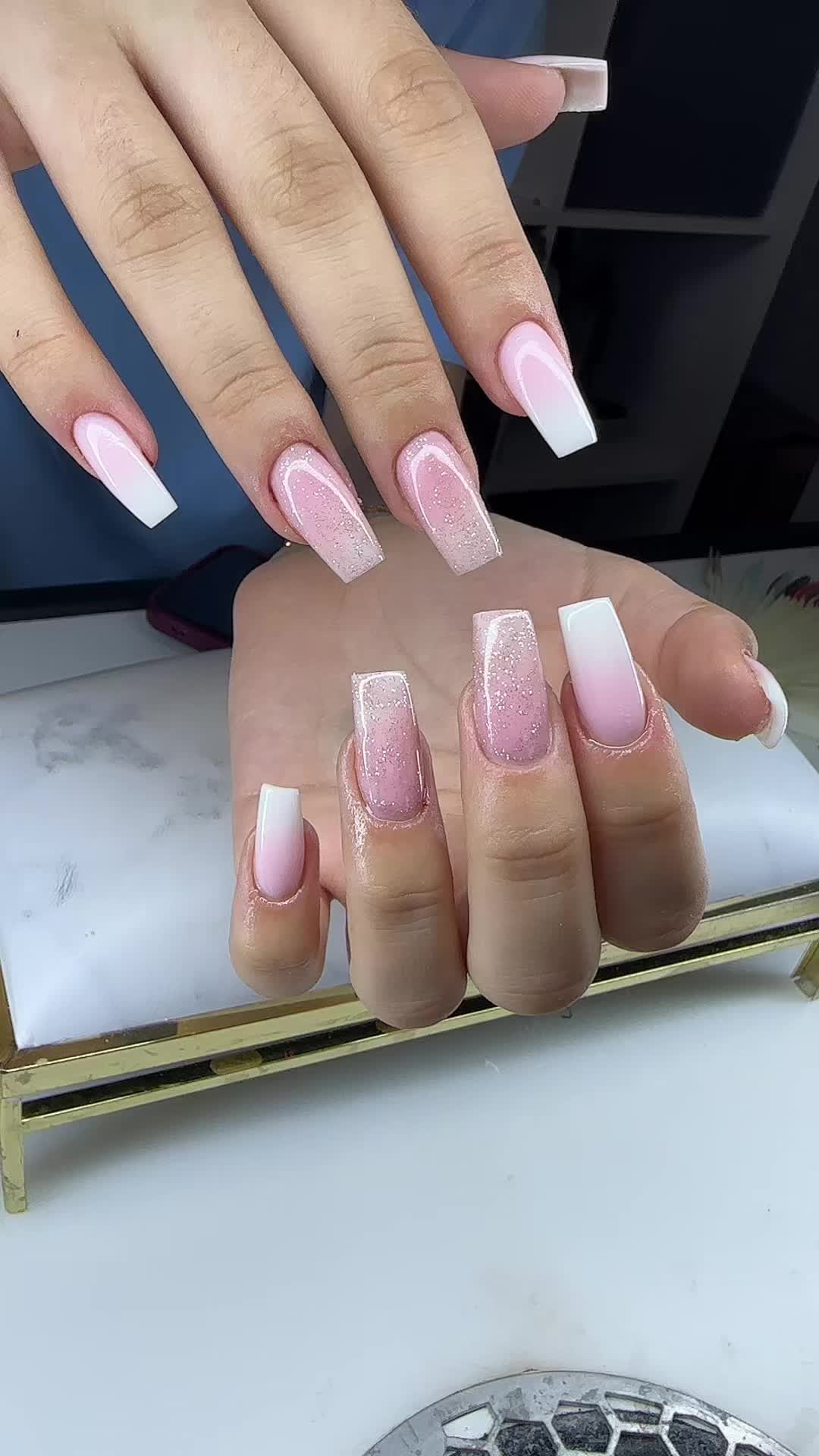 @Hairartist_nails