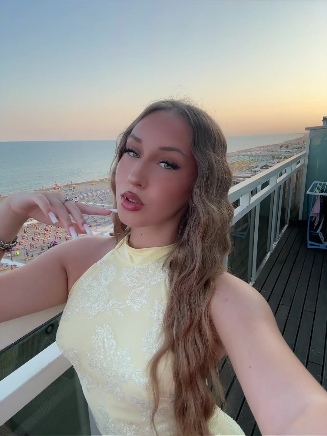 @Vikyy