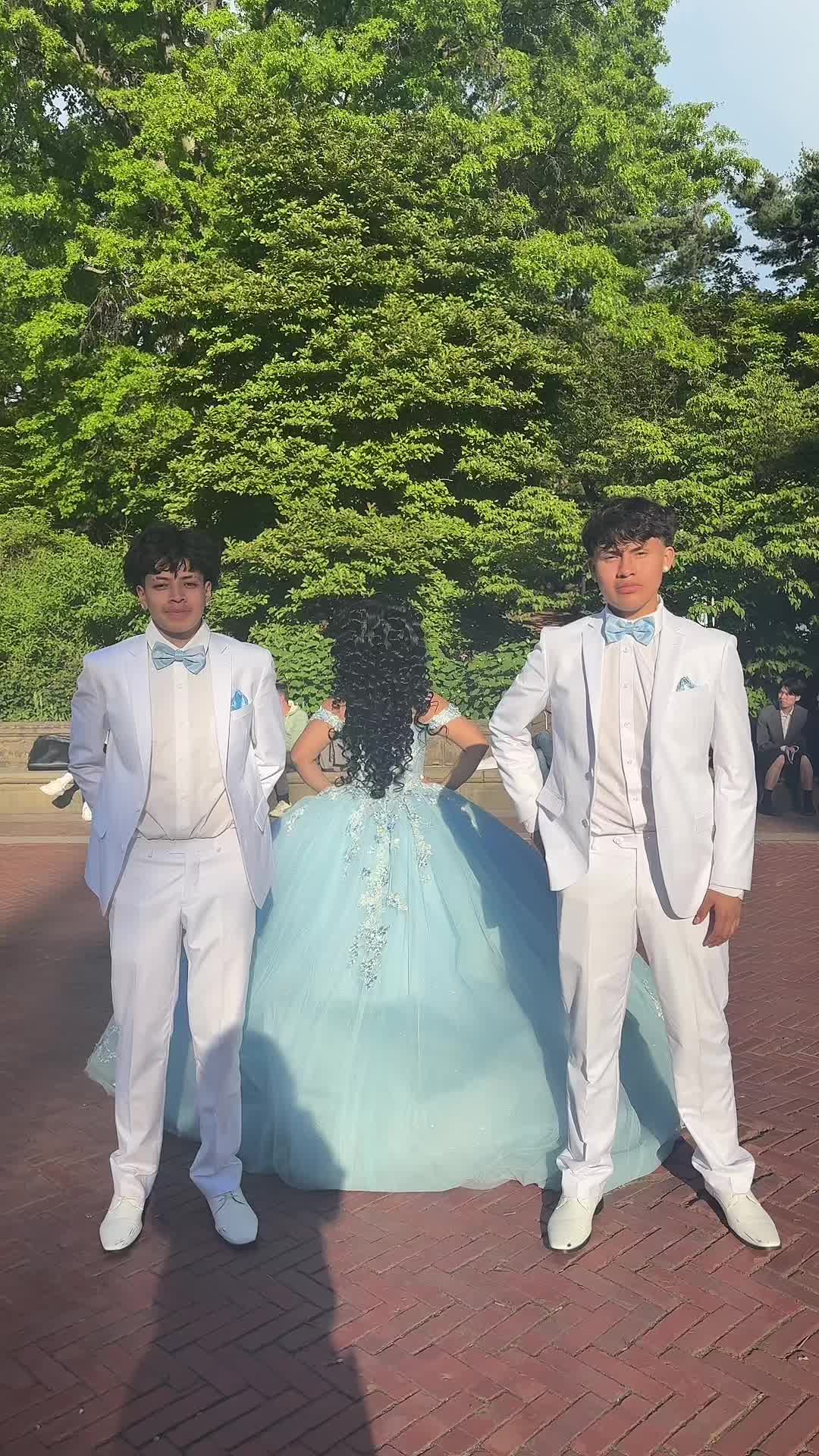 @𝒜𝓂𝒾𝑔𝒾𝓈ℯ𝓁𝓁ℯ