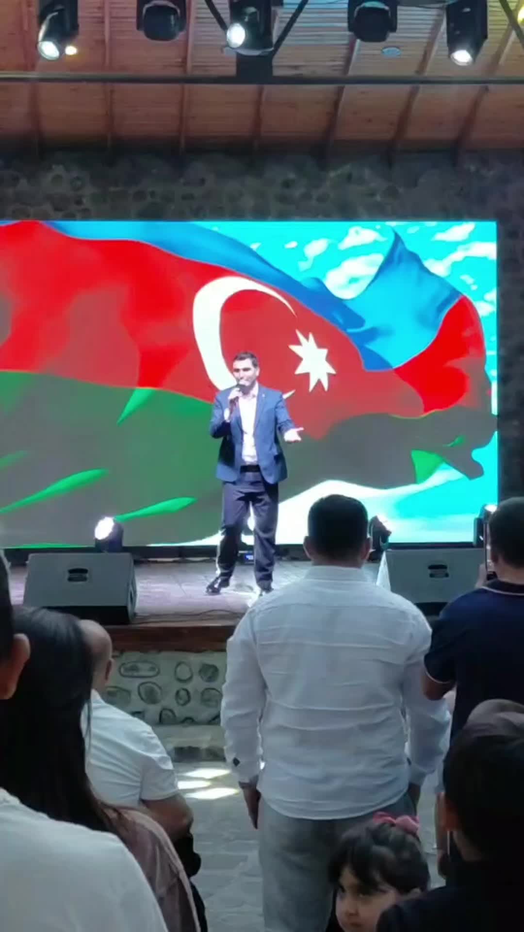 @Ferid Qaxli