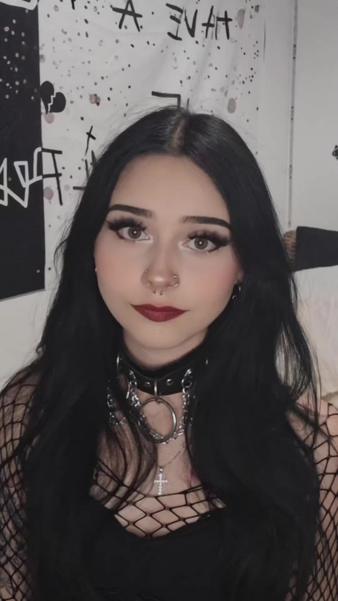 @☽✞𝕷𝖊𝖘𝖑𝒚✞☾
