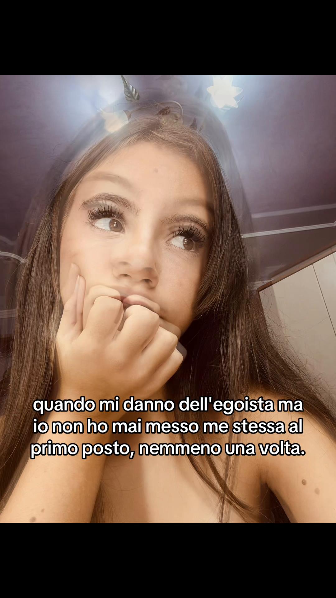 @𝟐𝟐