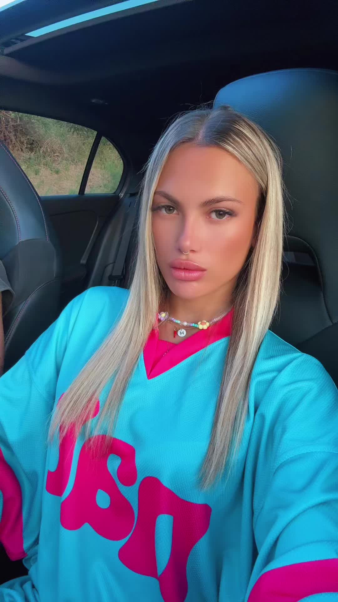 @Amorosa_aurora