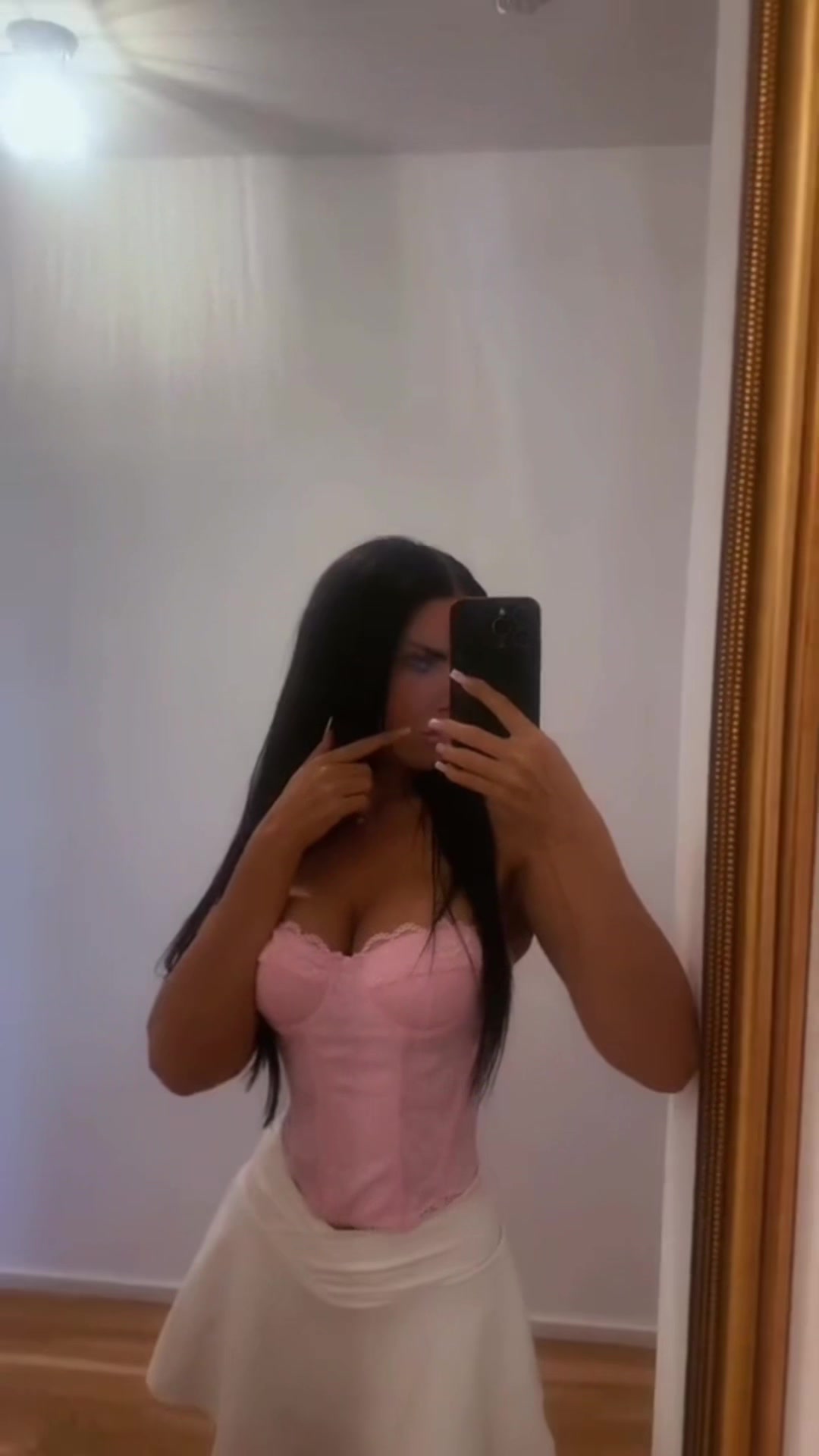 @Taja🦋