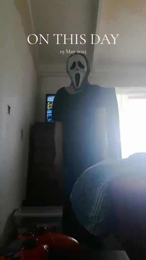 @the scream guy