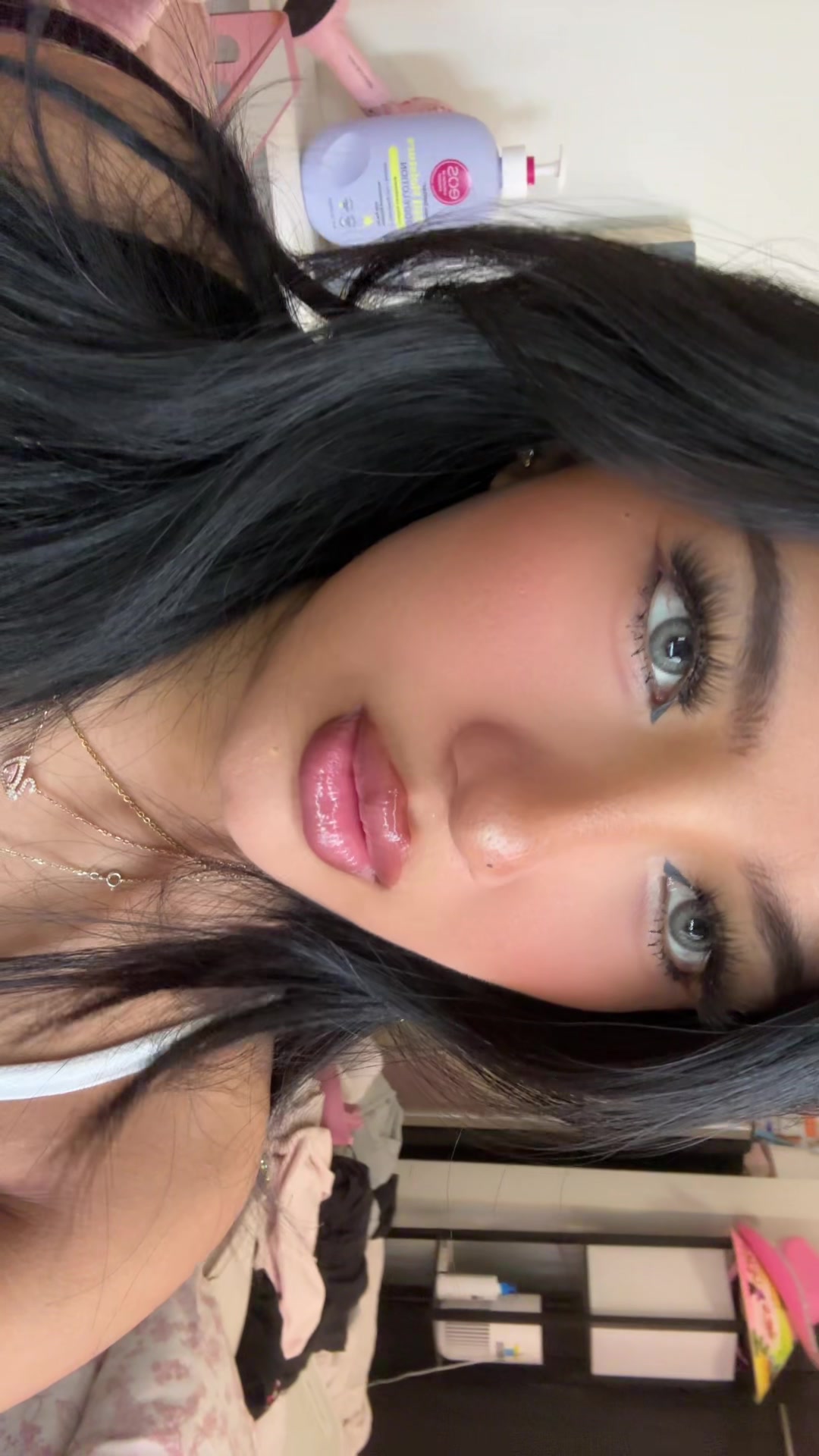 @a v a l o n 🦋