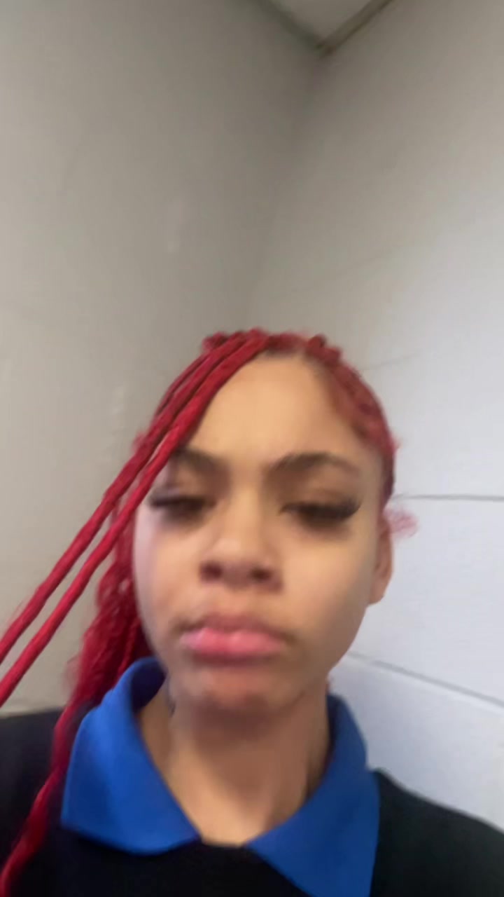 @msthuggiona