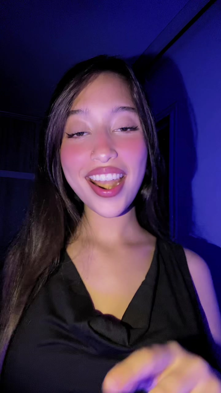 @🦋
