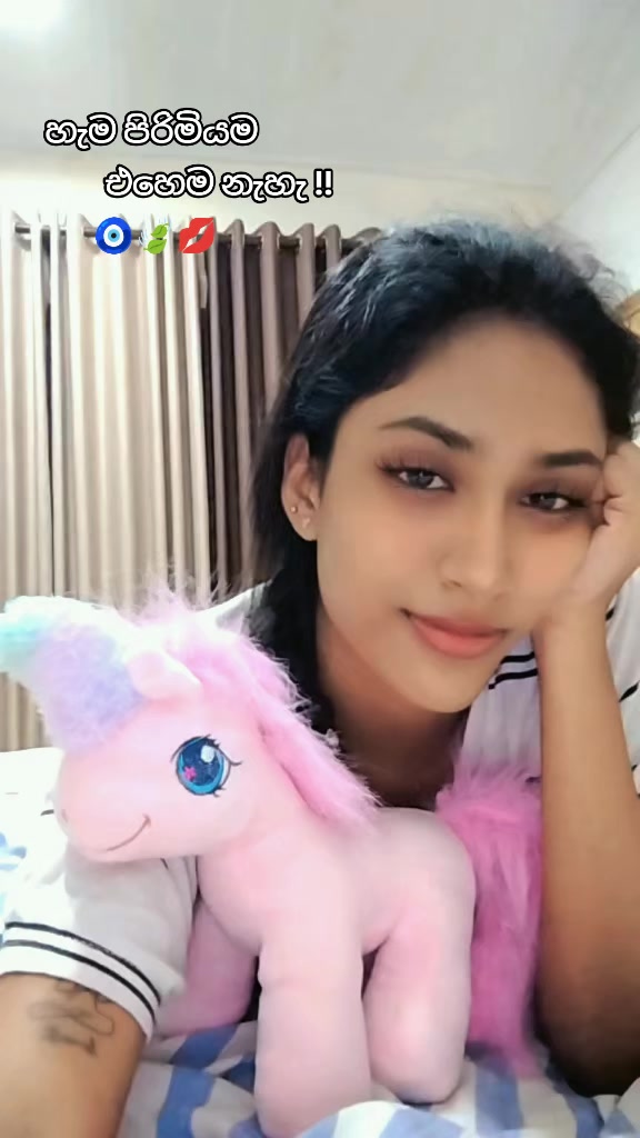 @Kavi Girl (කවී)💋