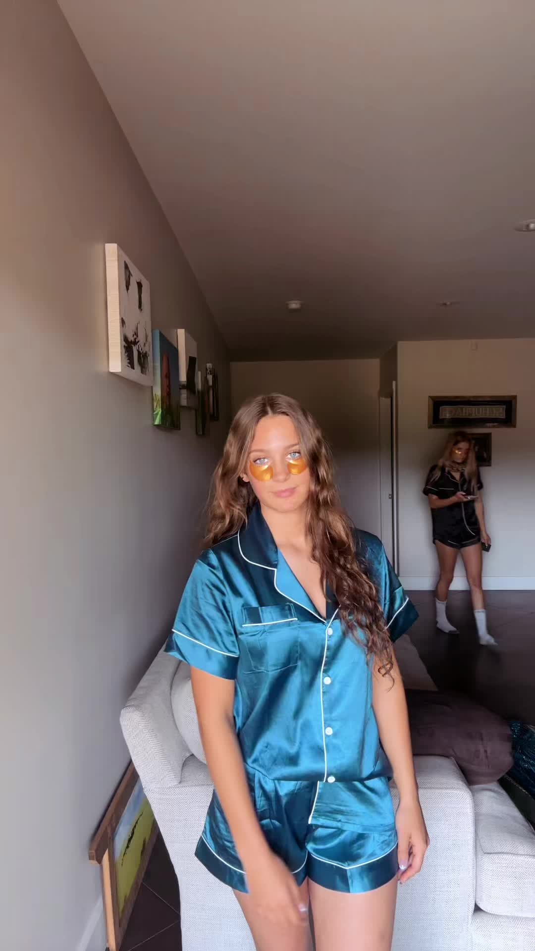 @𝕮𝖆𝖗𝖑𝖊𝖊🐆🫧🦋🎱🍒