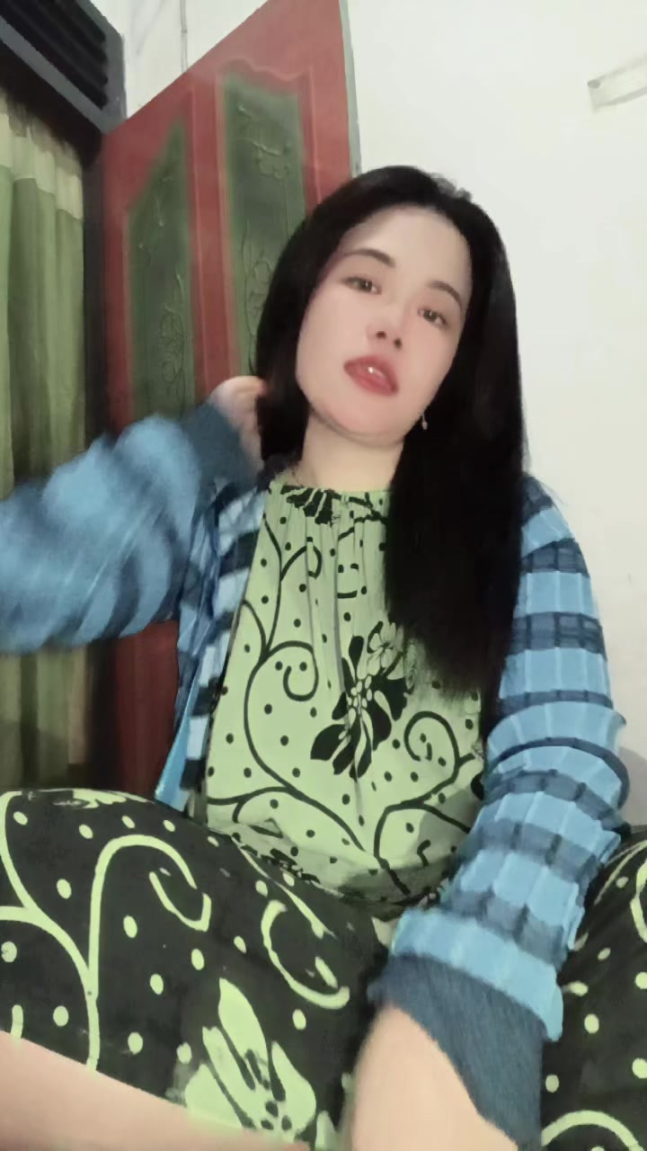 @zi_ziL 🫶🐱