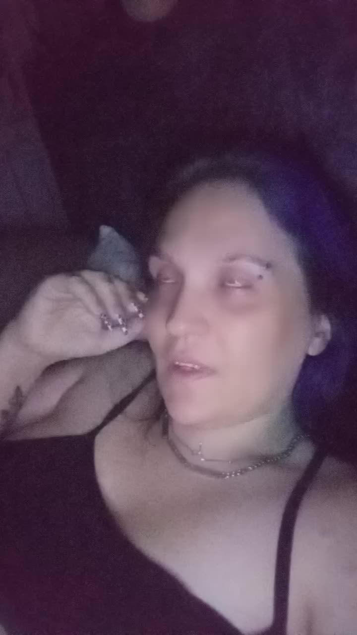 @Green eyed devil 😈