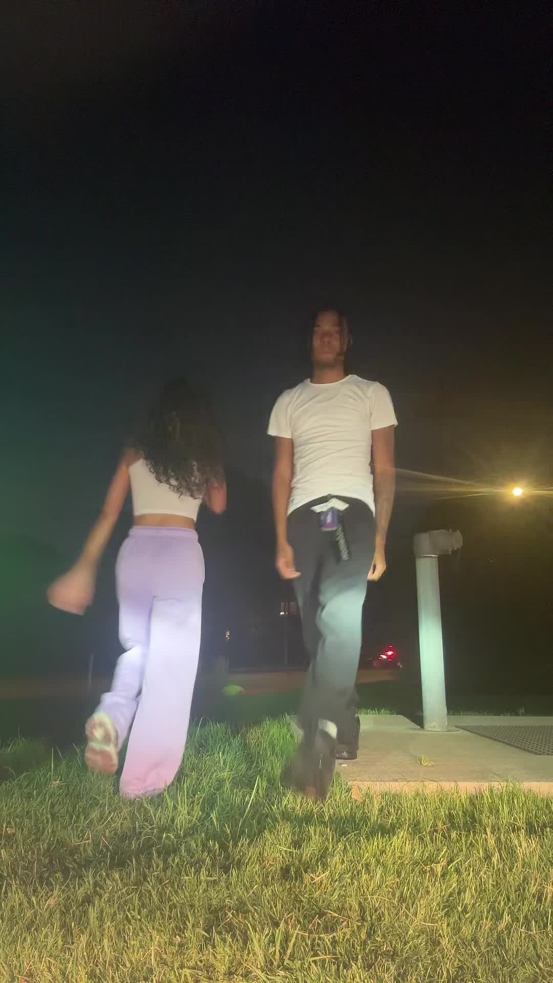 @⃟