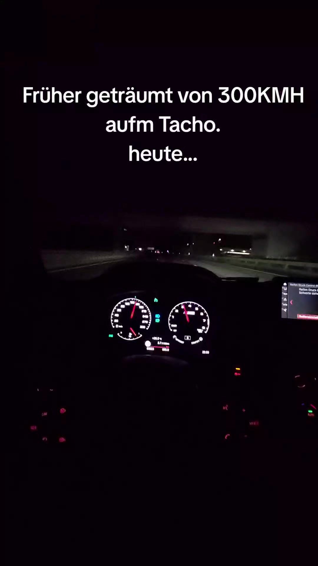 @///m2com