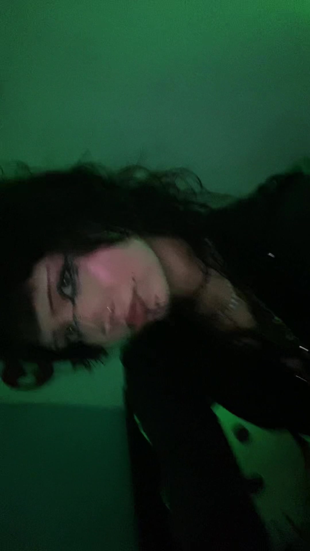 @★
