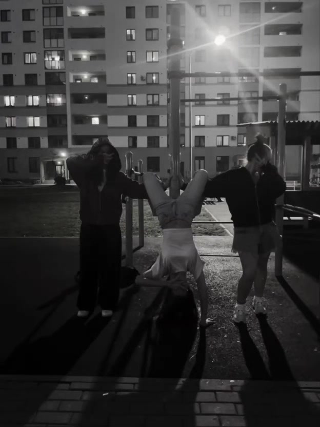 @𝒜𝓃𝑔𝑒𝓁𝒾𝓃𝒶