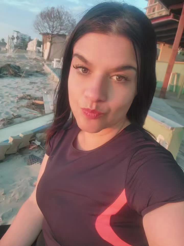 @Nela