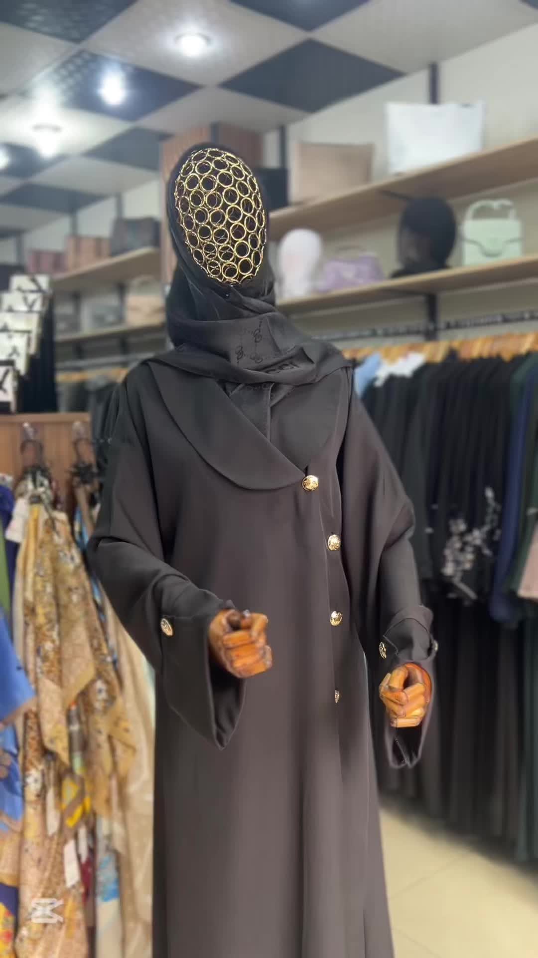 @baahra_