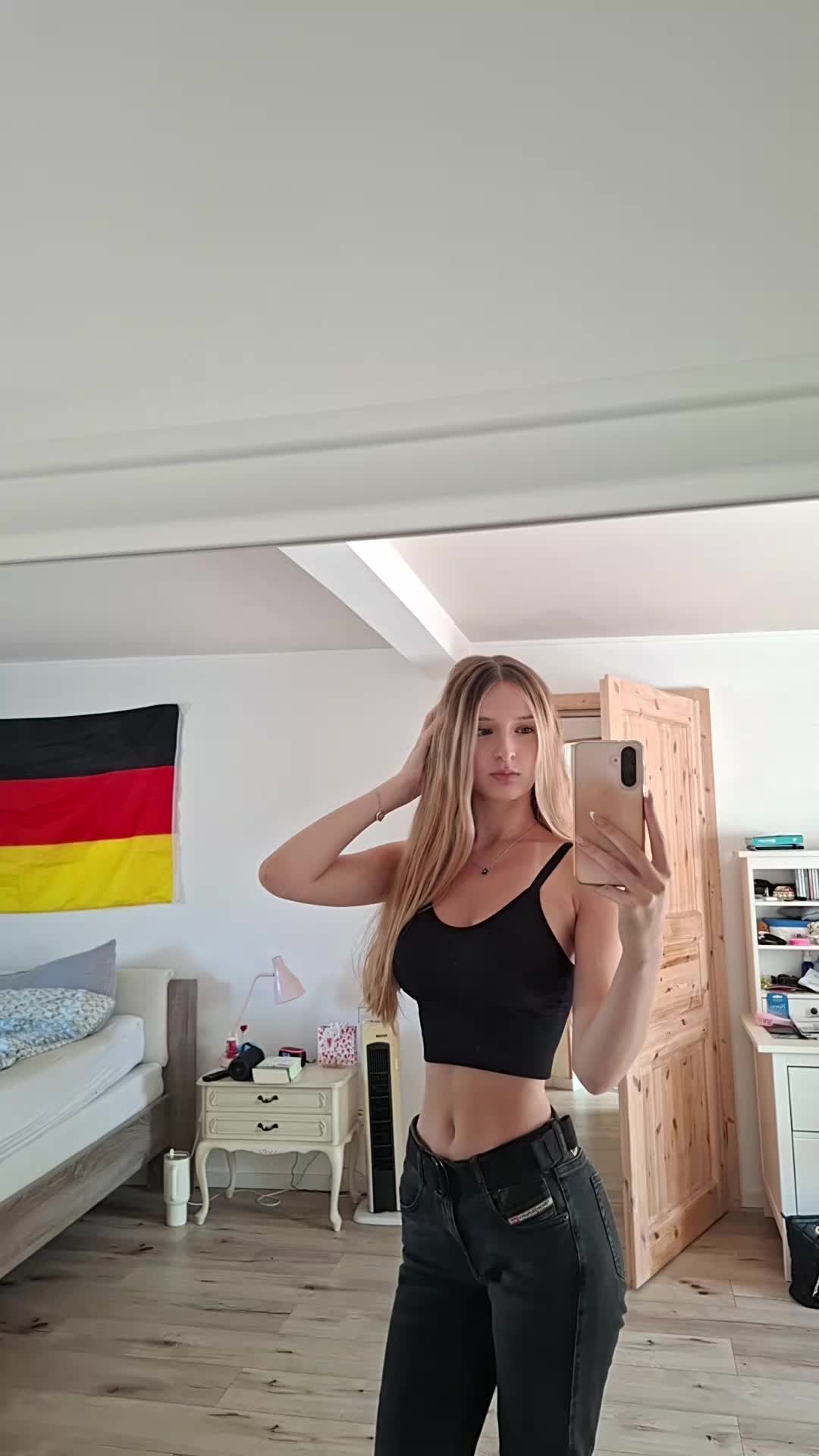 @antoniavoge.ll