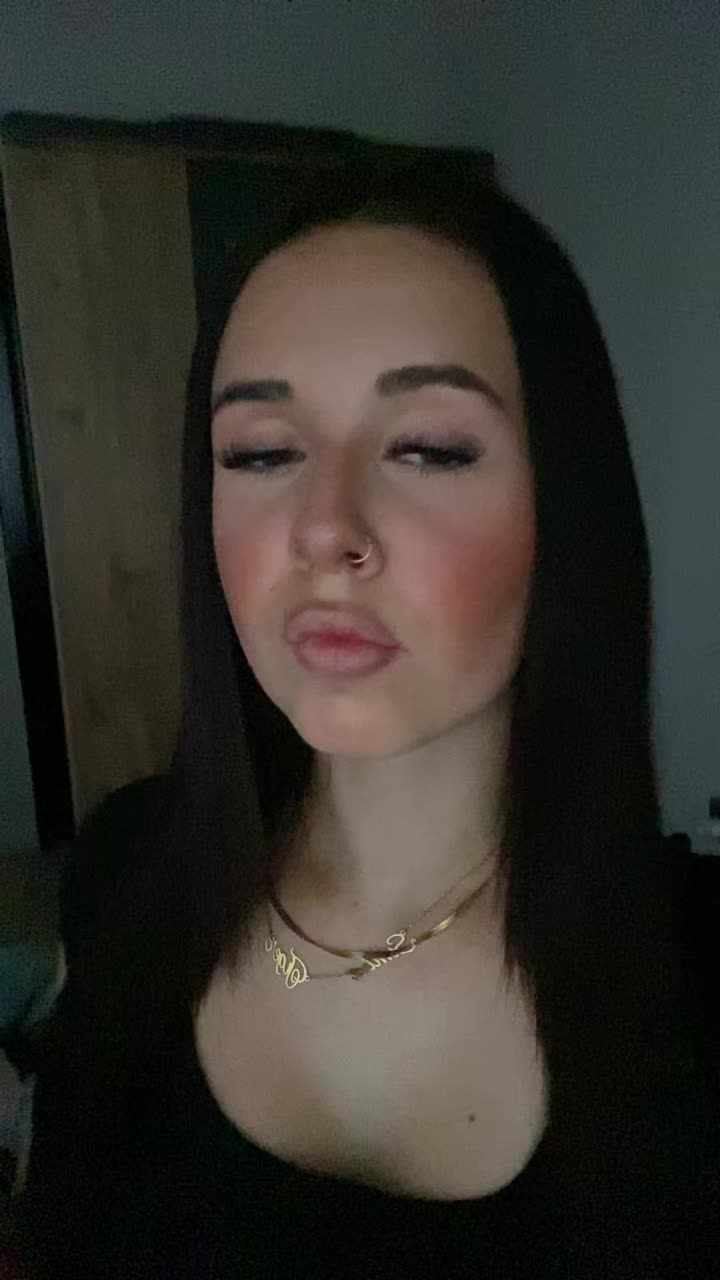 @_ 𝓢𝓮𝓵𝓲𝓷𝟕.𝟏
