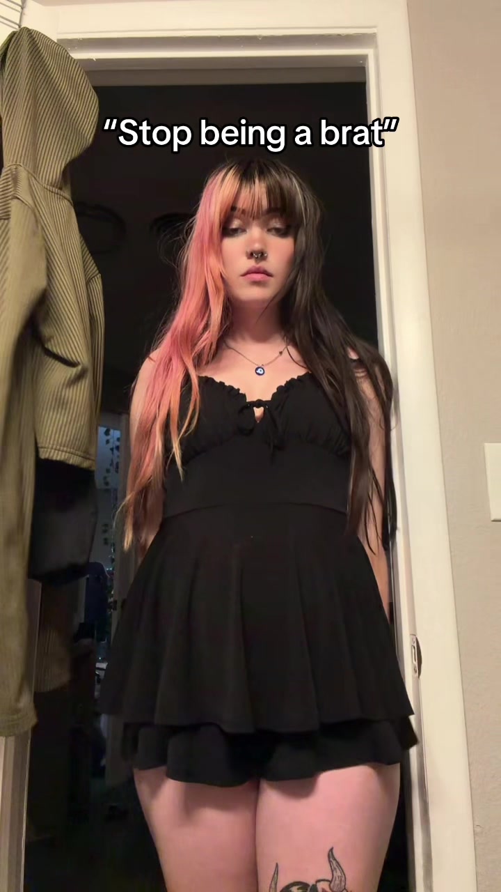 @Lil Bug🖤🍄