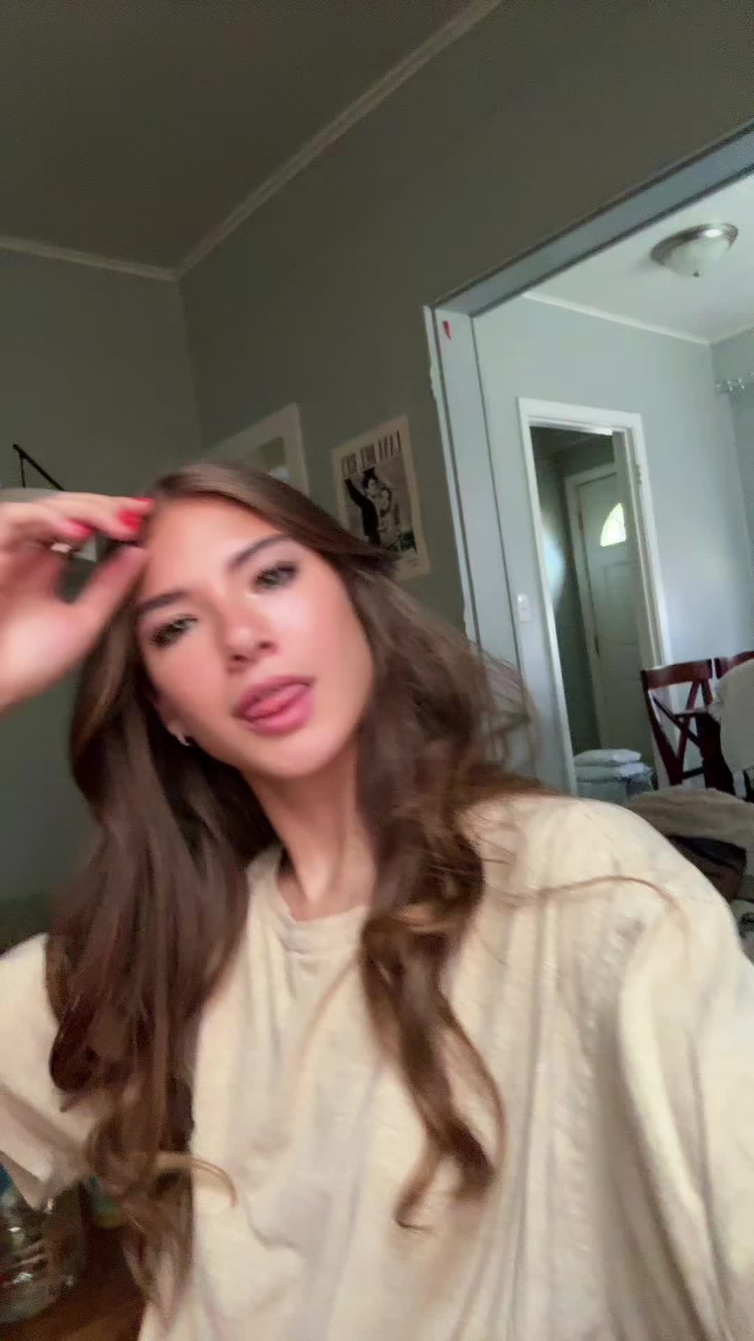 @Sophie lewis