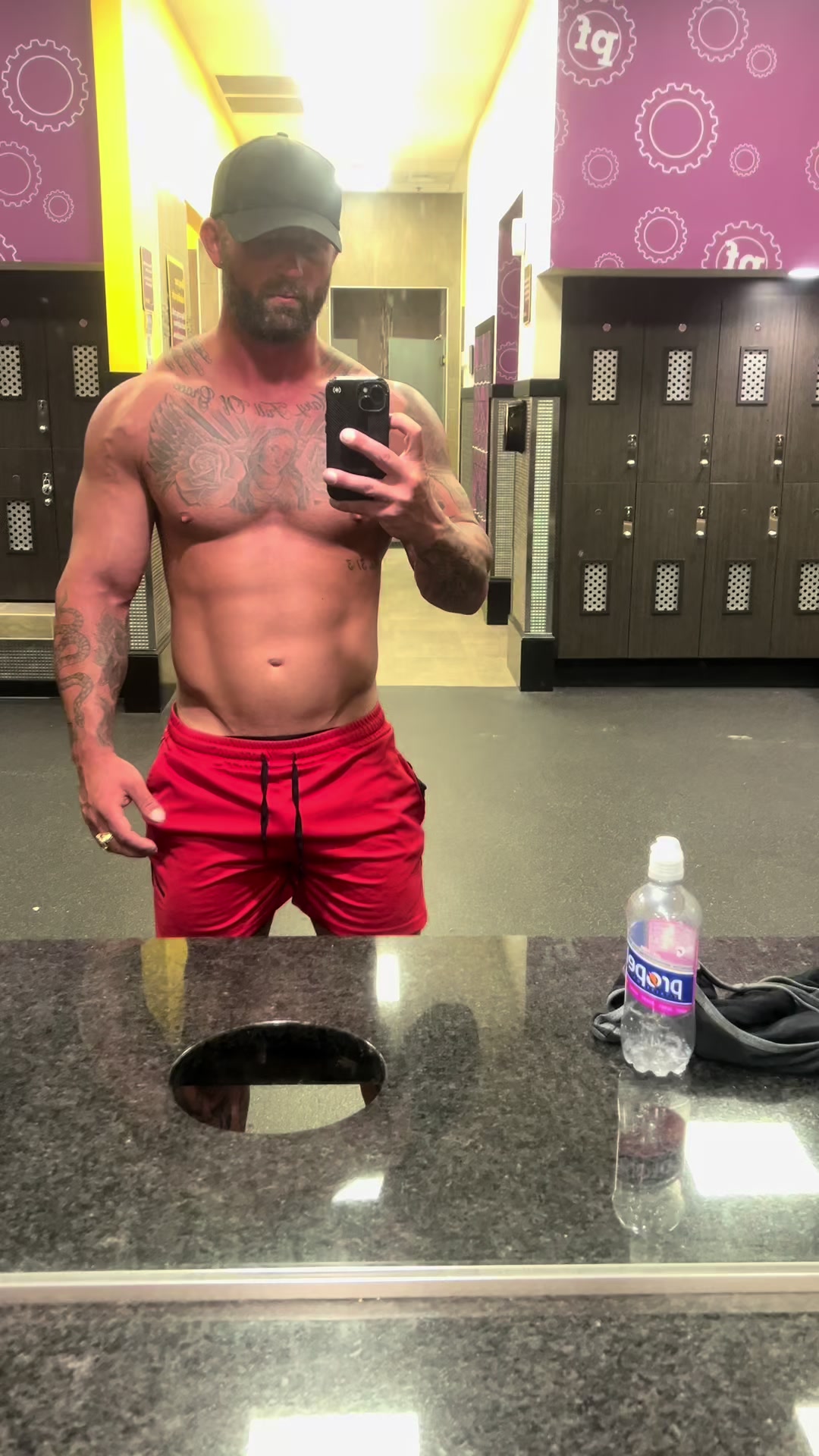 @richieswollerton
