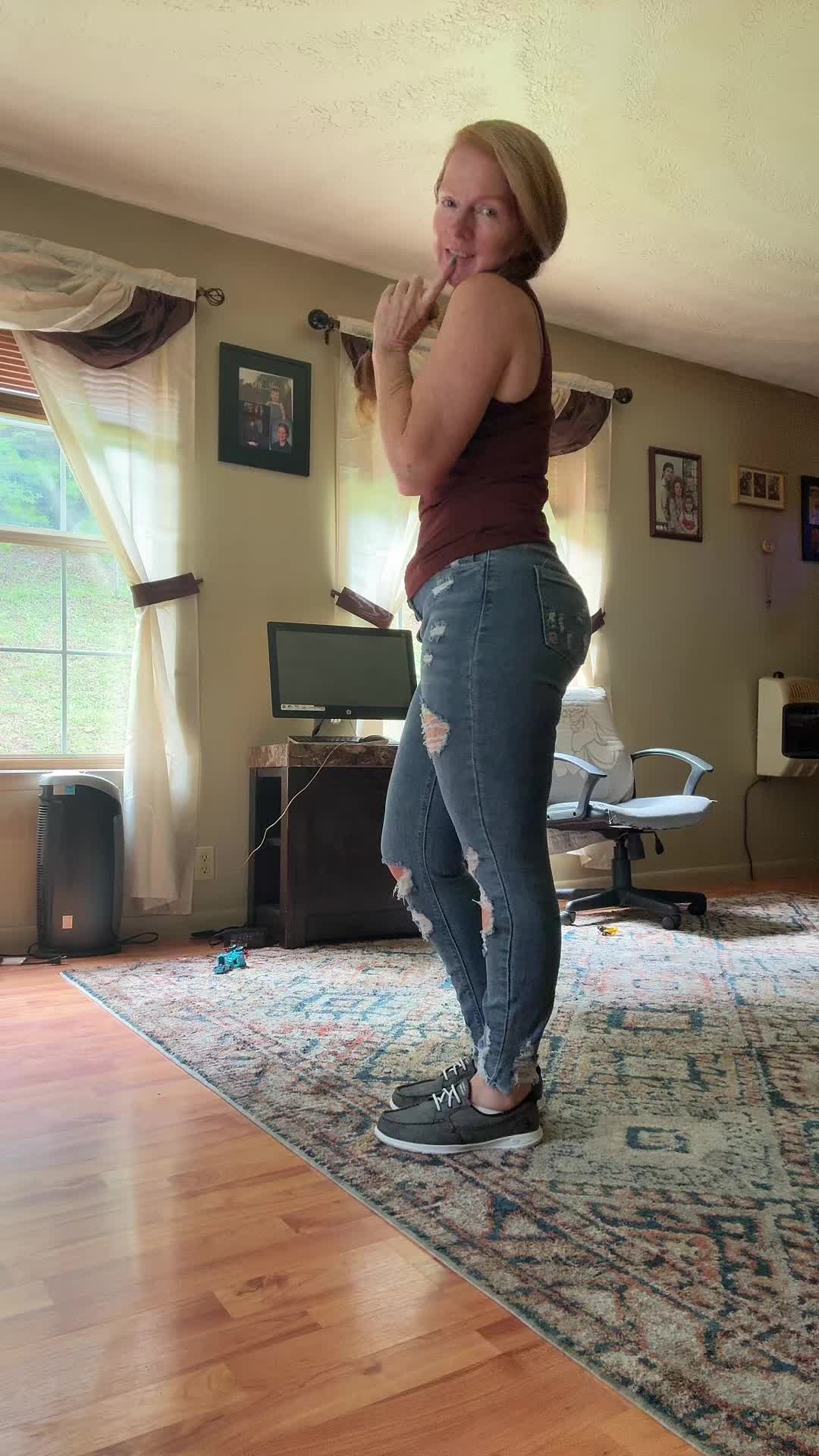 @Gg