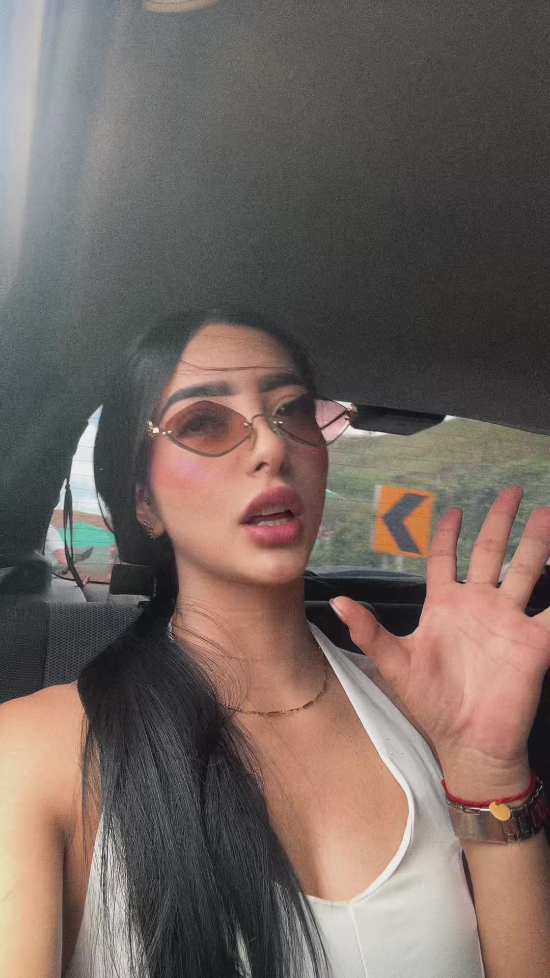 @Ale🙂↕️
