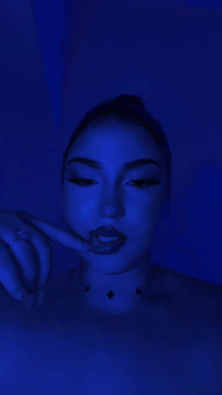 @Feriel Abrougui