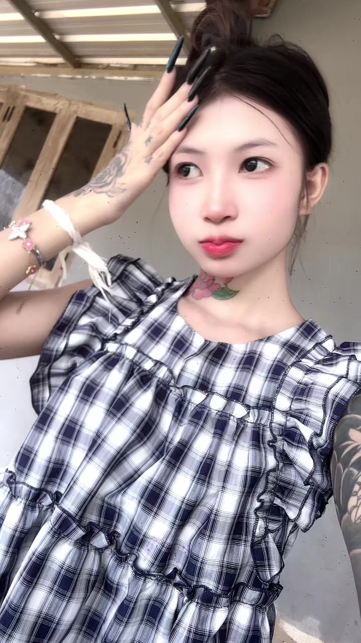 @小英[?] 14.7K🇱🇦🇹🇼 🤍