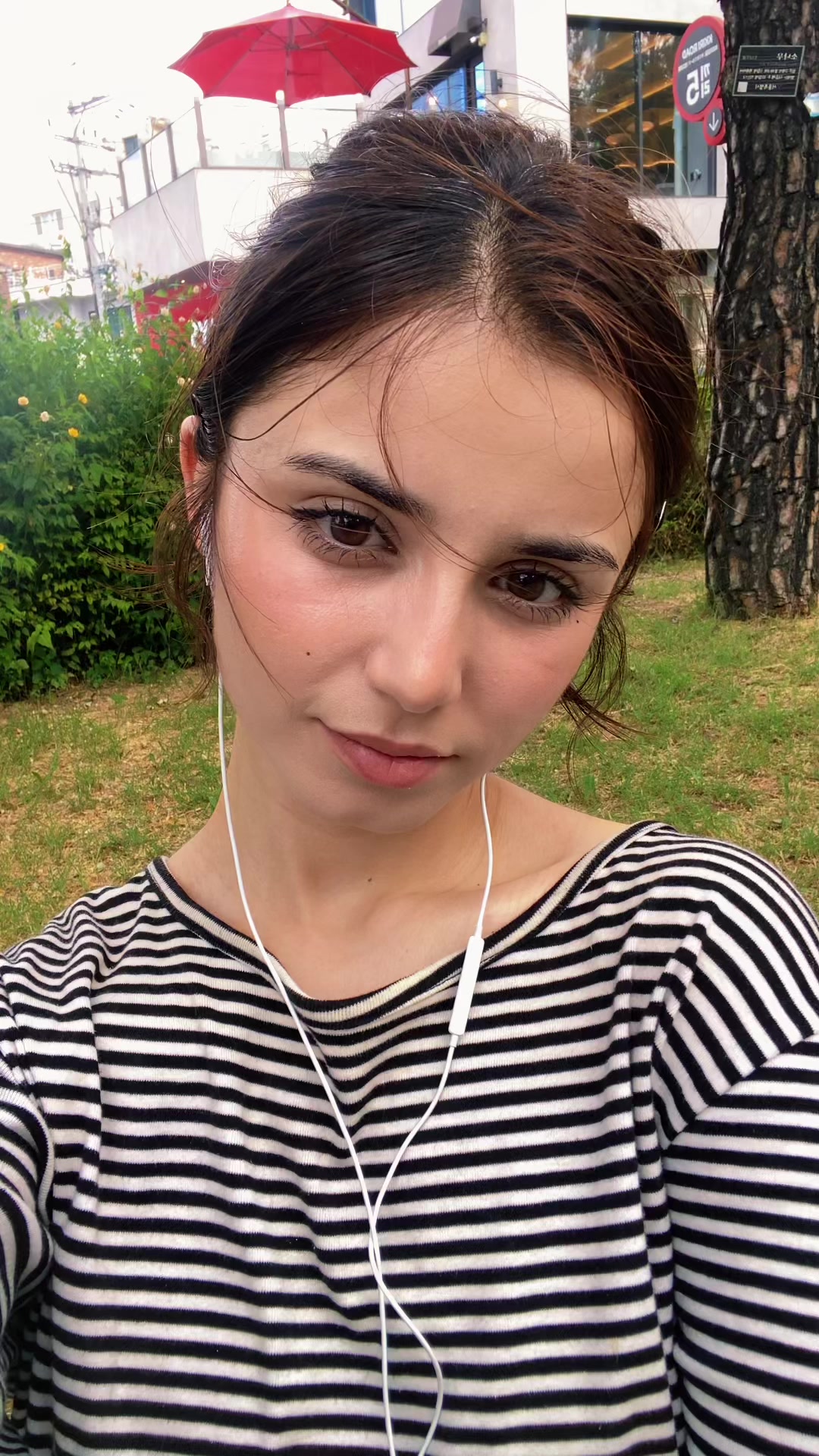 @mokhiya
