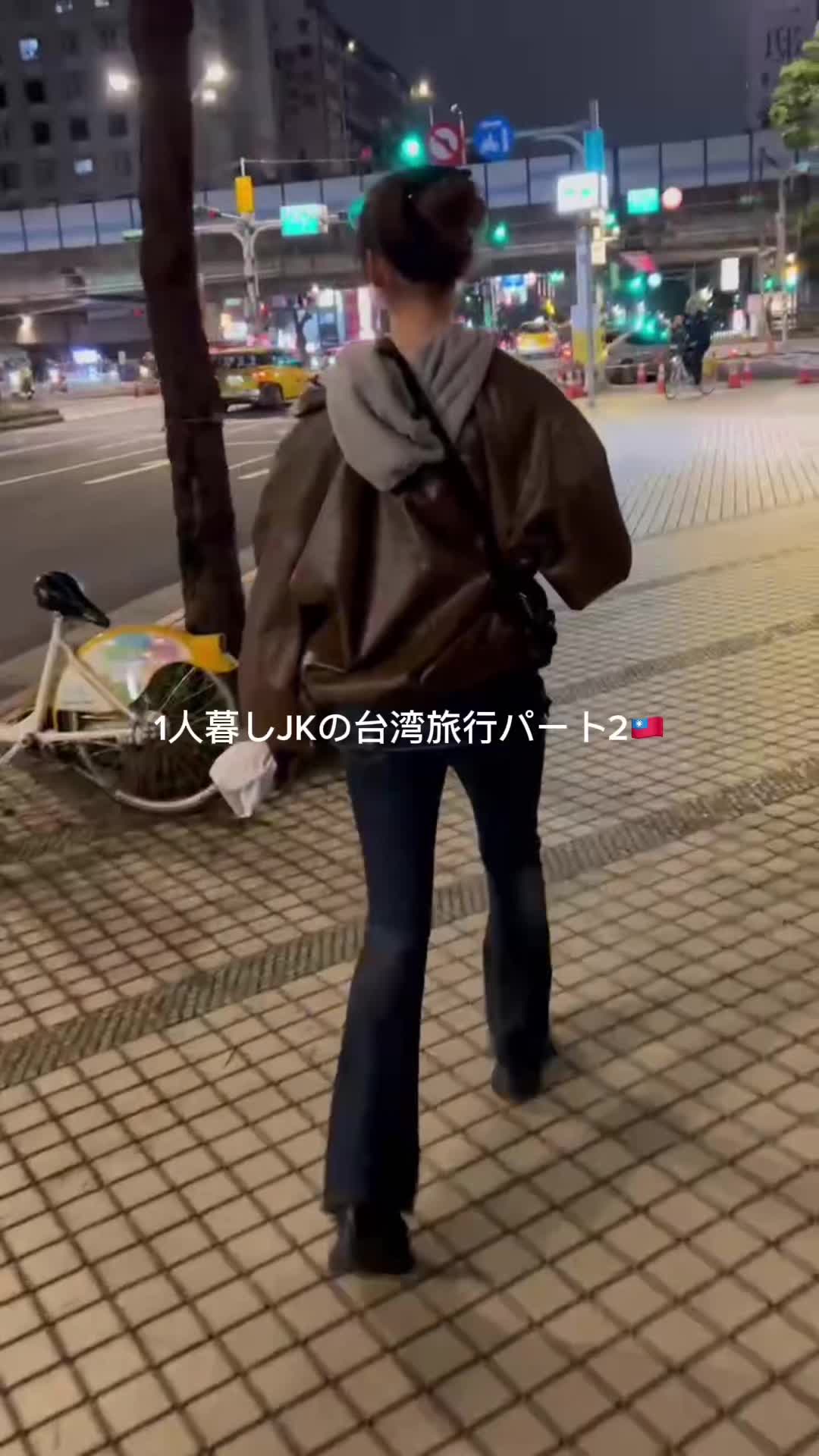 @ごん