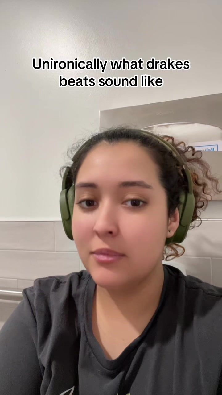 @xox_nerdynikki_xox