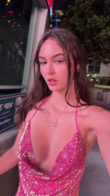 @Mia