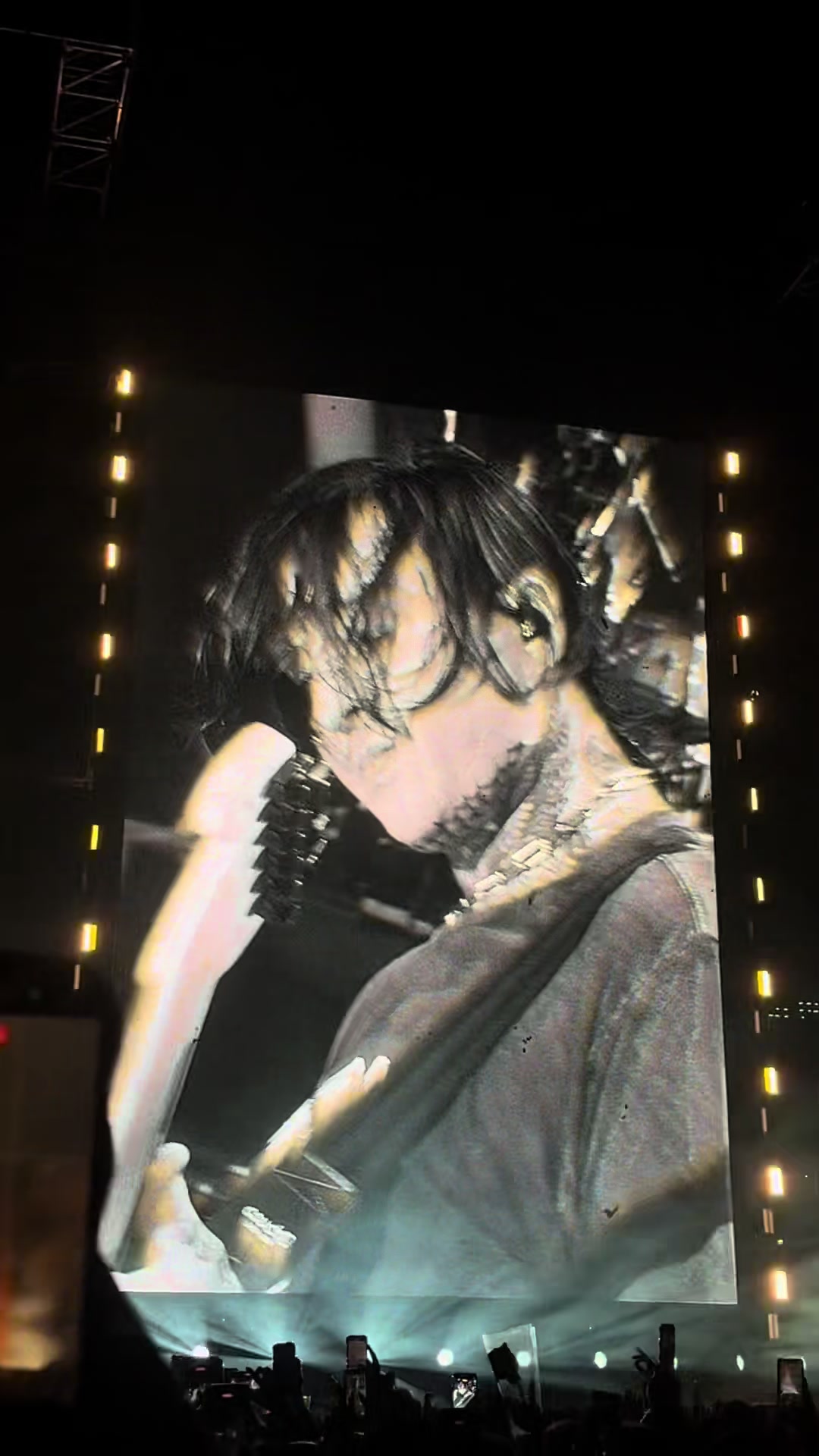 @Dani🖤
