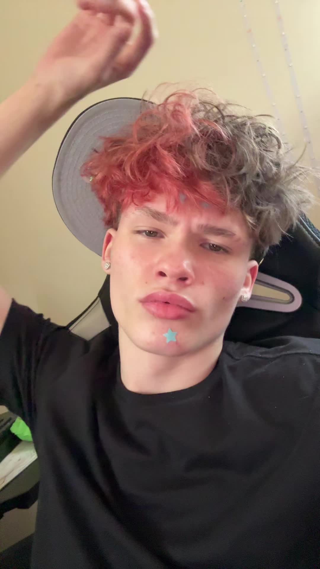 @whiteboyjddd